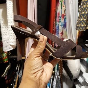 Cleaning out my closet plenty of shoes